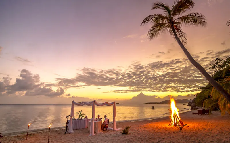 Weddings Roatan Beach Fire