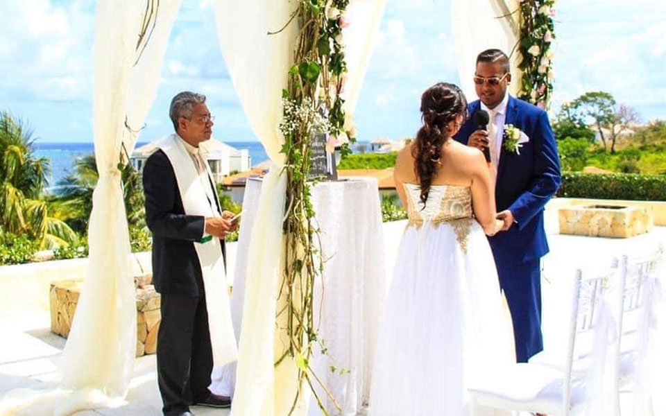 Dream Wedding in Utila, Bay Islands