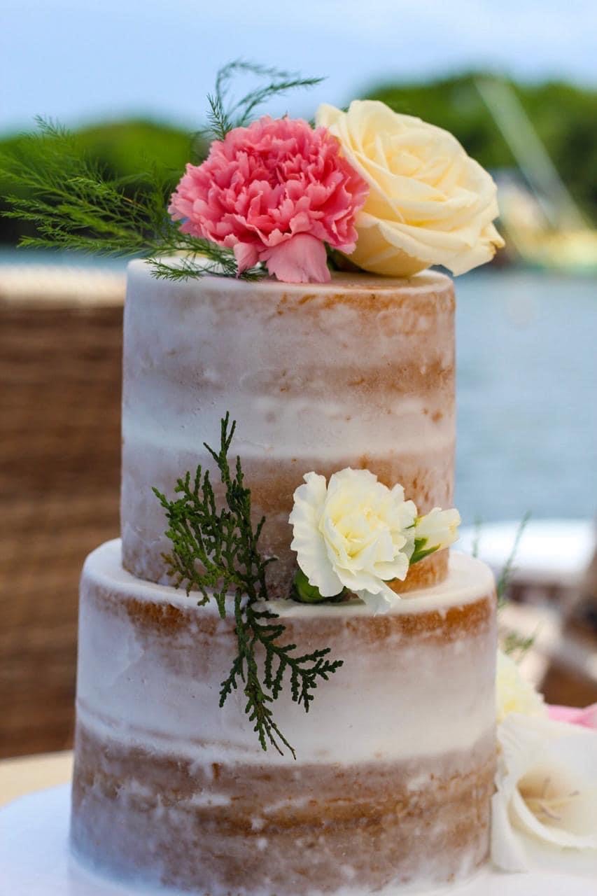 Getting Married in Roatan Cruise Ship cake