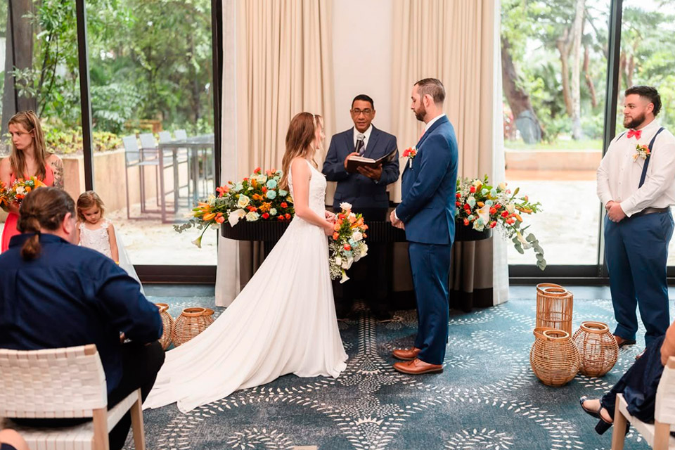 Rain or Shine: Audrey & Michael’s Dreamy Wedding at Kimpton Grand Roatan