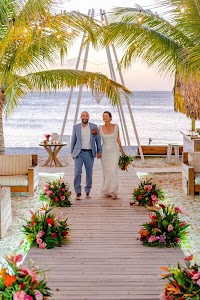 Weddings Roatan place picture